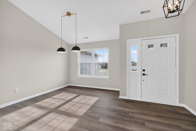 4624 Walker Street, Greenwood, IN 46143