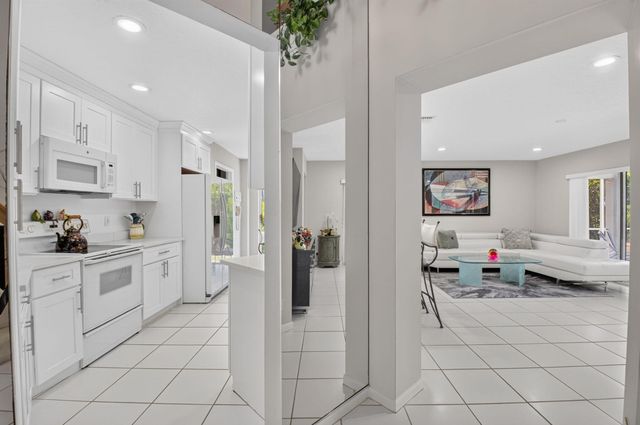 6237 Brava Way, Boca Raton, FL 33433