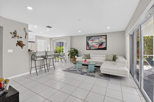 6237 Brava Way, Boca Raton, FL 33433