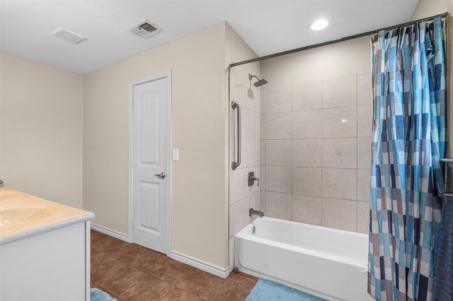 3727 SW County Road 1160, Corsicana, TX 75110