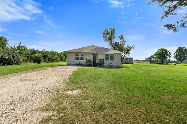 3727 SW County Road 1160, Corsicana, TX 75110