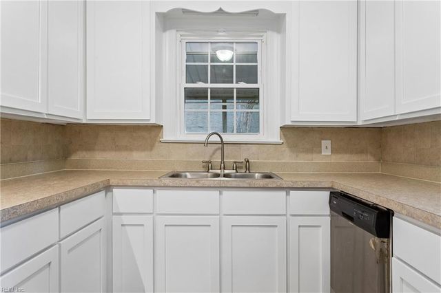 2401 Chesapeake AVE, Hampton, VA 23661