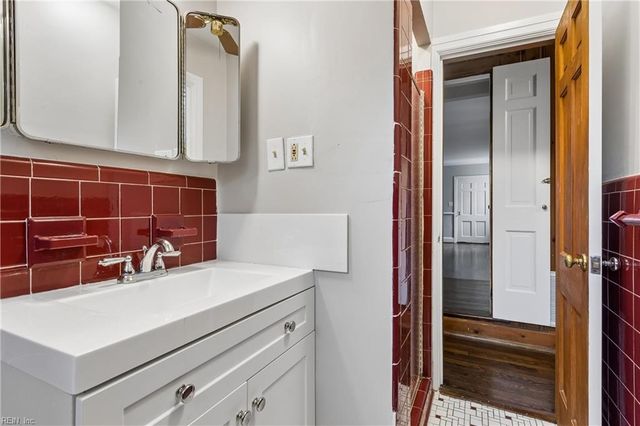 2401 Chesapeake AVE, Hampton, VA 23661