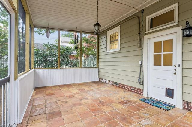 2401 Chesapeake AVE, Hampton, VA 23661