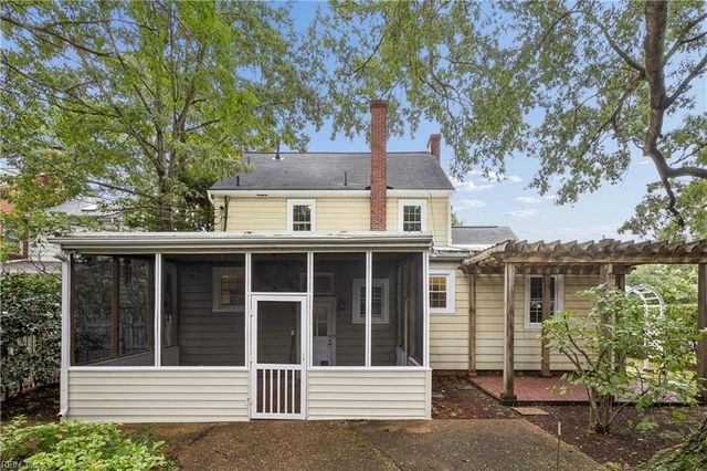 2401 Chesapeake AVE, Hampton, VA 23661