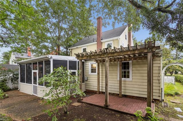 2401 Chesapeake AVE, Hampton, VA 23661
