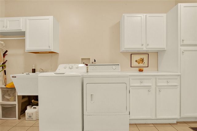 222 Denali Dr, Unity Twp, PA 15650