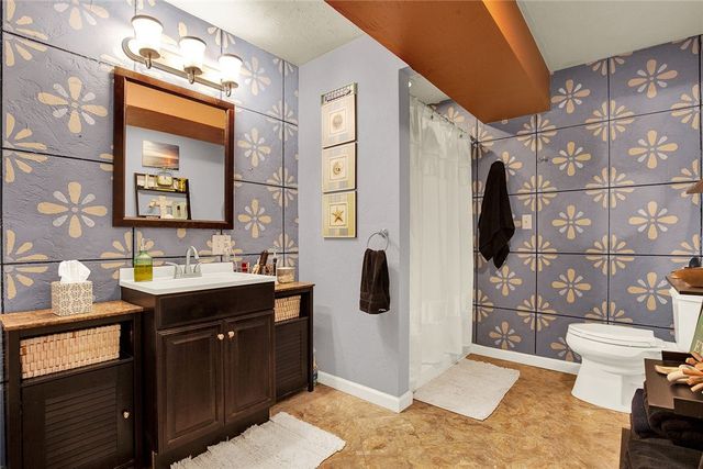 222 Denali Dr, Unity Twp, PA 15650