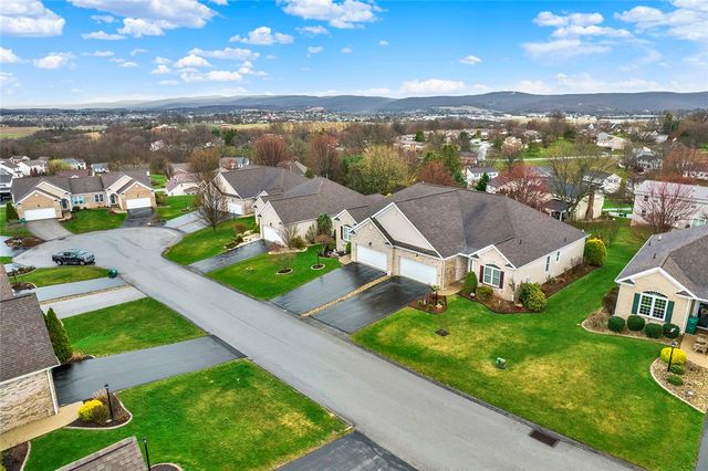 222 Denali Dr, Unity Twp, PA 15650