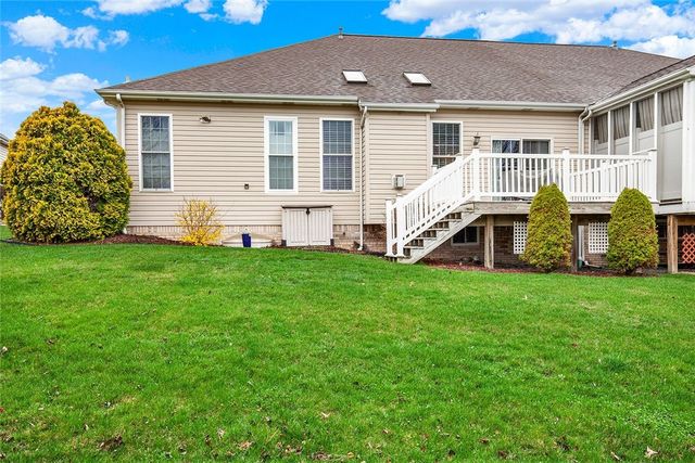 222 Denali Dr, Unity Twp, PA 15650