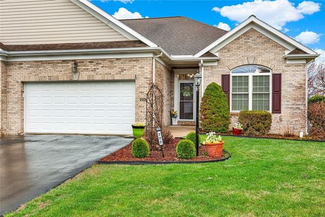 222 Denali Dr, Unity Twp, PA 15650