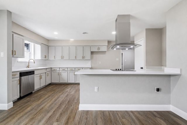 1708 Park Ridge Terrace, Arlington, TX 76012