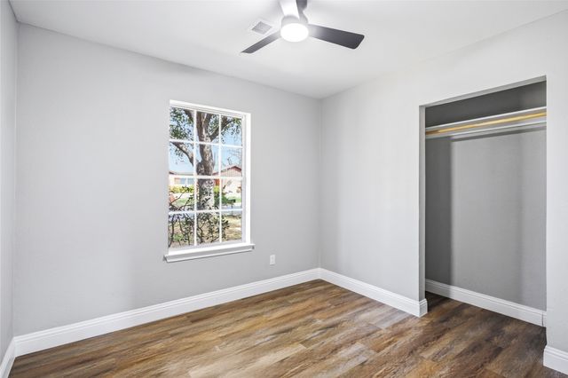 1708 Park Ridge Terrace, Arlington, TX 76012