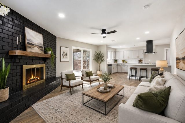 1708 Park Ridge Terrace, Arlington, TX 76012