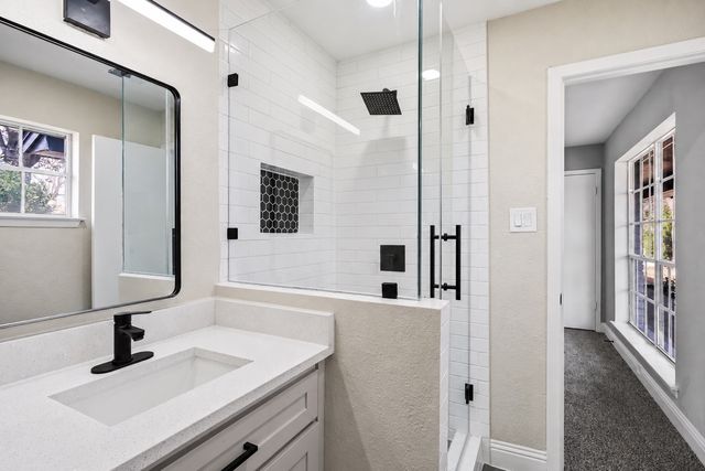 1708 Park Ridge Terrace, Arlington, TX 76012