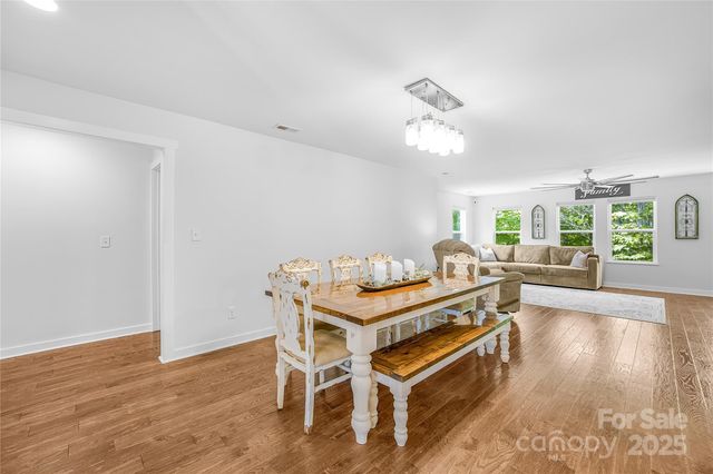 5615 American Way, Denver, NC 28037