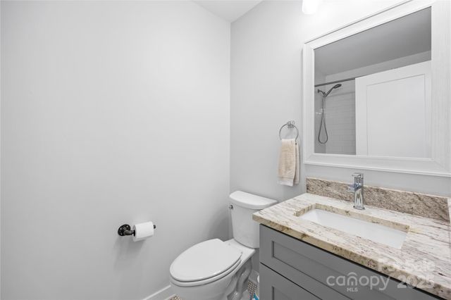 5615 American Way, Denver, NC 28037