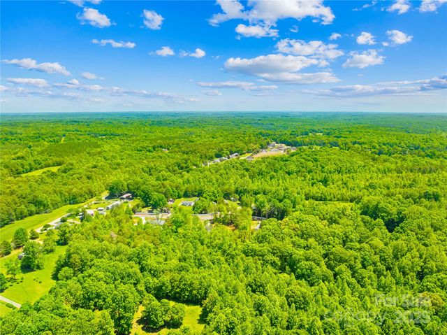5615 American Way, Denver, NC 28037