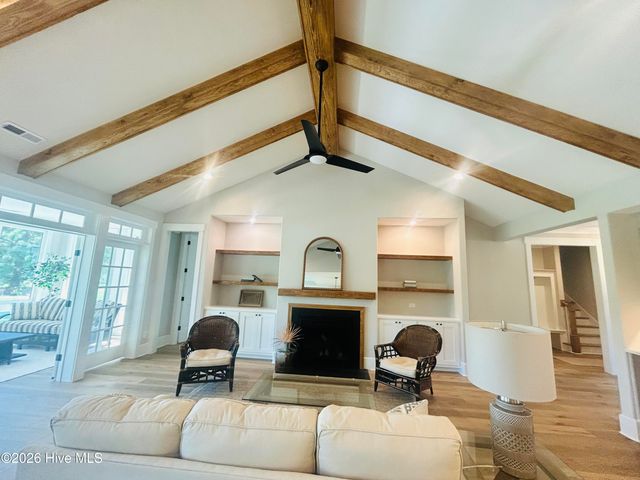 108 Sugar Maple Court, Wallace, NC 28466