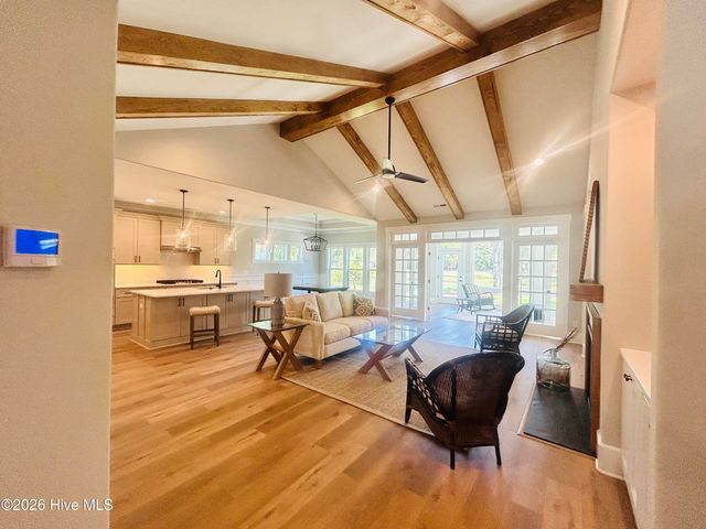 108 Sugar Maple Court, Wallace, NC 28466