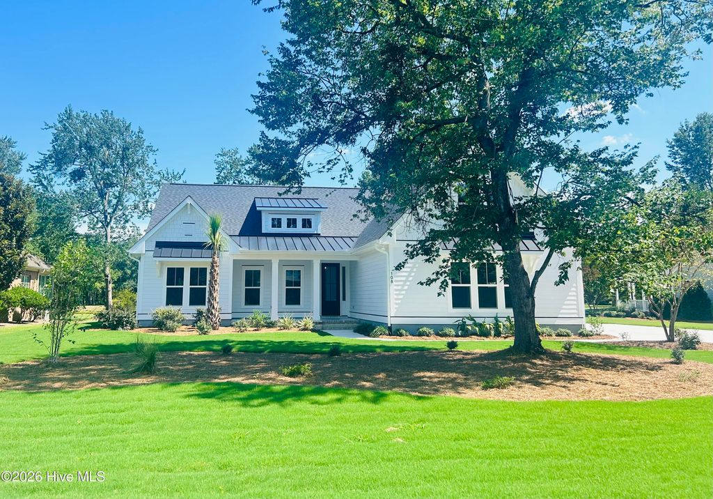 108 Sugar Maple Court, Wallace, NC 28466