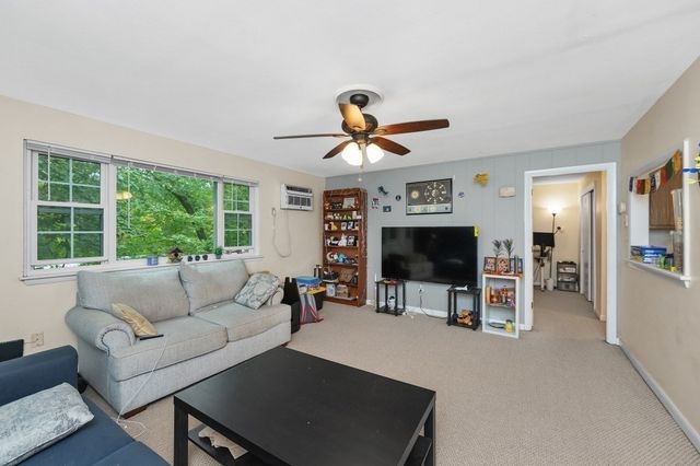 56 Jacqueline Rd 8, Waltham, MA 02452