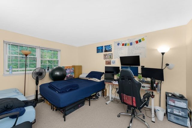 56 Jacqueline Rd 8, Waltham, MA 02452