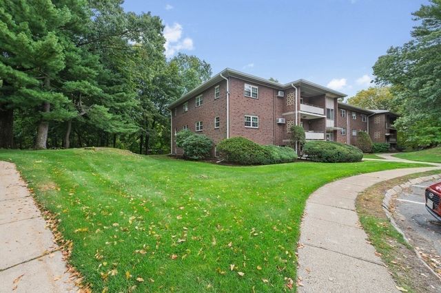56 Jacqueline Rd 8, Waltham, MA 02452