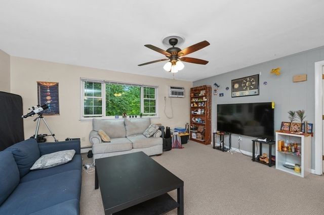 56 Jacqueline Rd 8, Waltham, MA 02452