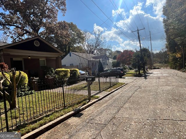 730 Glass Street NW, Atlanta, GA 30318