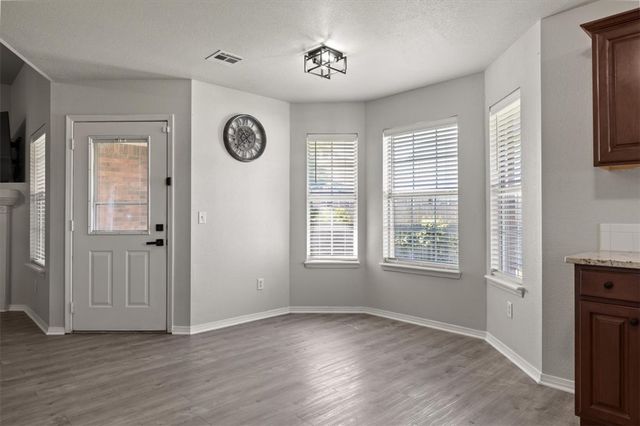 2409 17th Street, Bentonville, AR 72713