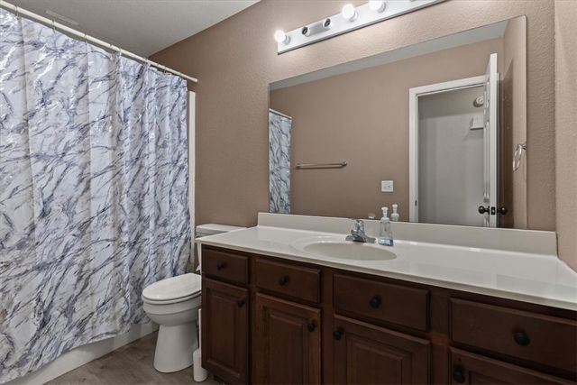 2409 17th Street, Bentonville, AR 72713