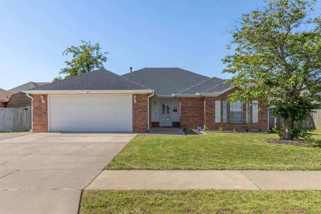 2409 17th Street, Bentonville, AR 72713