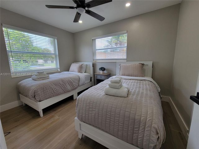 913 Lighthouse Drive, North Palm Beach, FL 33408