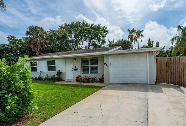 913 Lighthouse Drive, North Palm Beach, FL 33408