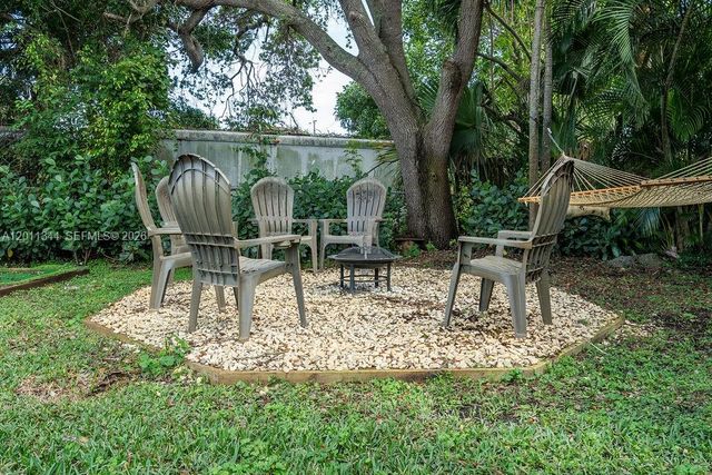 913 Lighthouse Drive, North Palm Beach, FL 33408