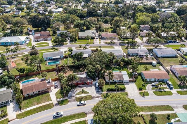 913 Lighthouse Drive, North Palm Beach, FL 33408