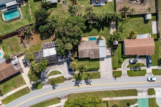 913 Lighthouse Drive, North Palm Beach, FL 33408