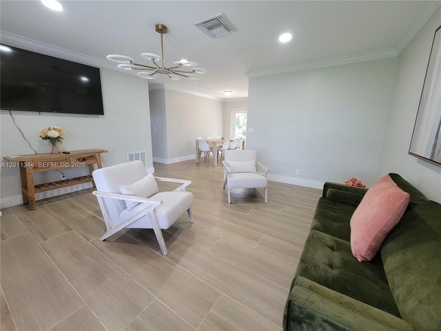 913 Lighthouse Drive, North Palm Beach, FL 33408