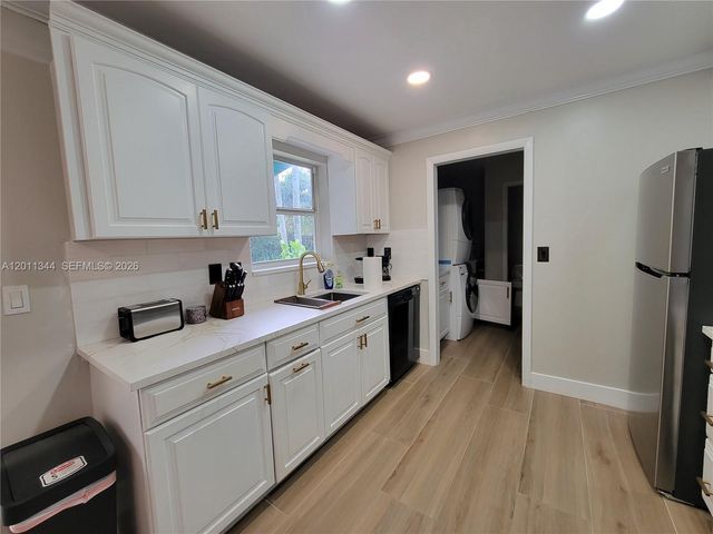 913 Lighthouse Drive, North Palm Beach, FL 33408