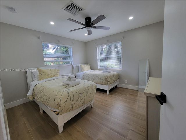 913 Lighthouse Drive, North Palm Beach, FL 33408