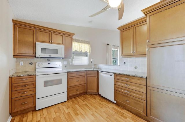 1704 CURRY AVENUE 39, Nokomis, FL 34275