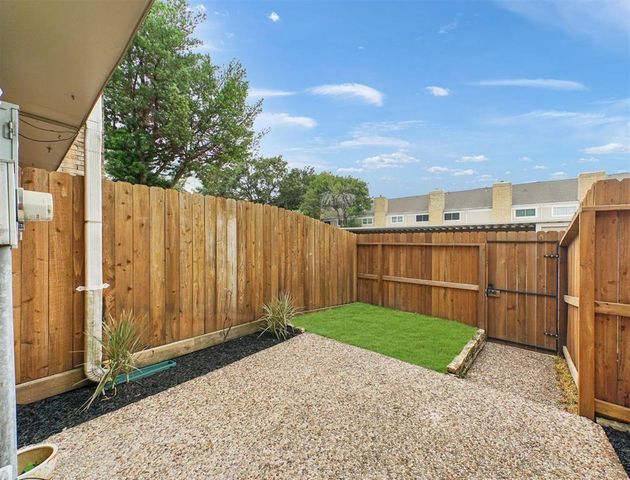 1691 W Sam Houston Parkway S 1691, Houston, TX 77042