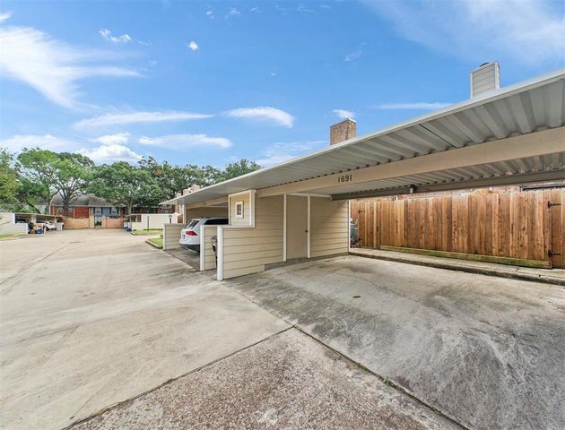 1691 W Sam Houston Parkway S 1691, Houston, TX 77042