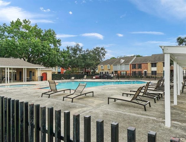 1691 W Sam Houston Parkway S 1691, Houston, TX 77042