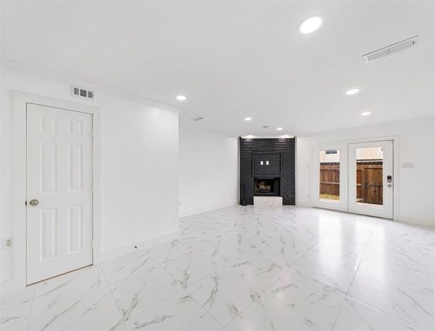 1691 W Sam Houston Parkway S 1691, Houston, TX 77042