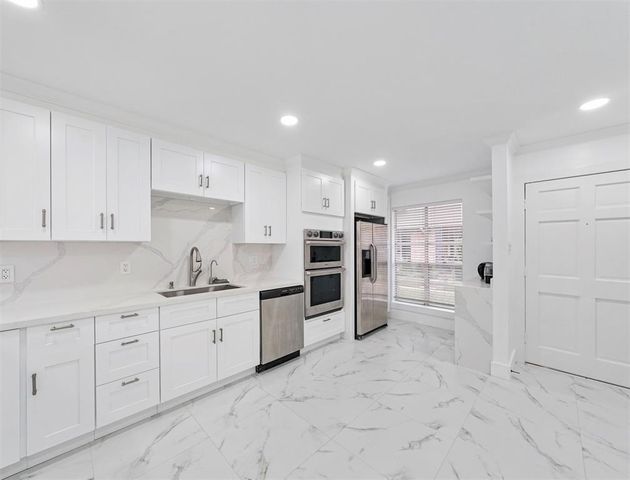 1691 W Sam Houston Parkway S 1691, Houston, TX 77042