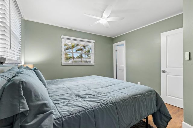 5601 BAY STREET NE, St Petersburg, FL 33703
