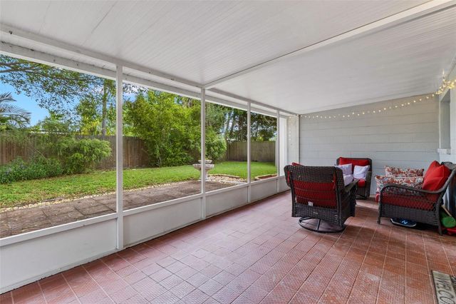 5601 BAY STREET NE, St Petersburg, FL 33703