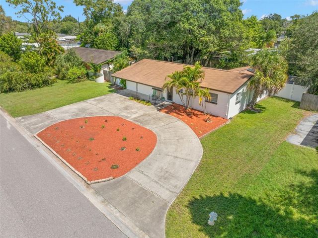 5601 BAY STREET NE, St Petersburg, FL 33703